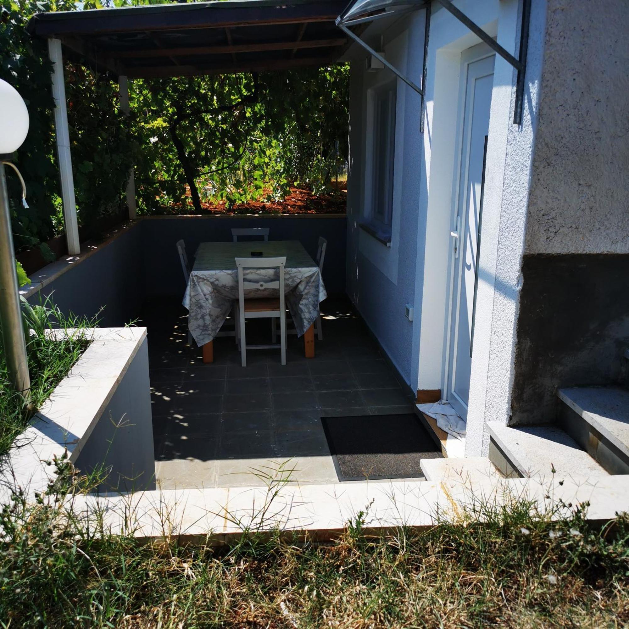 Casa Blanca Apartment Umag Bilik gambar