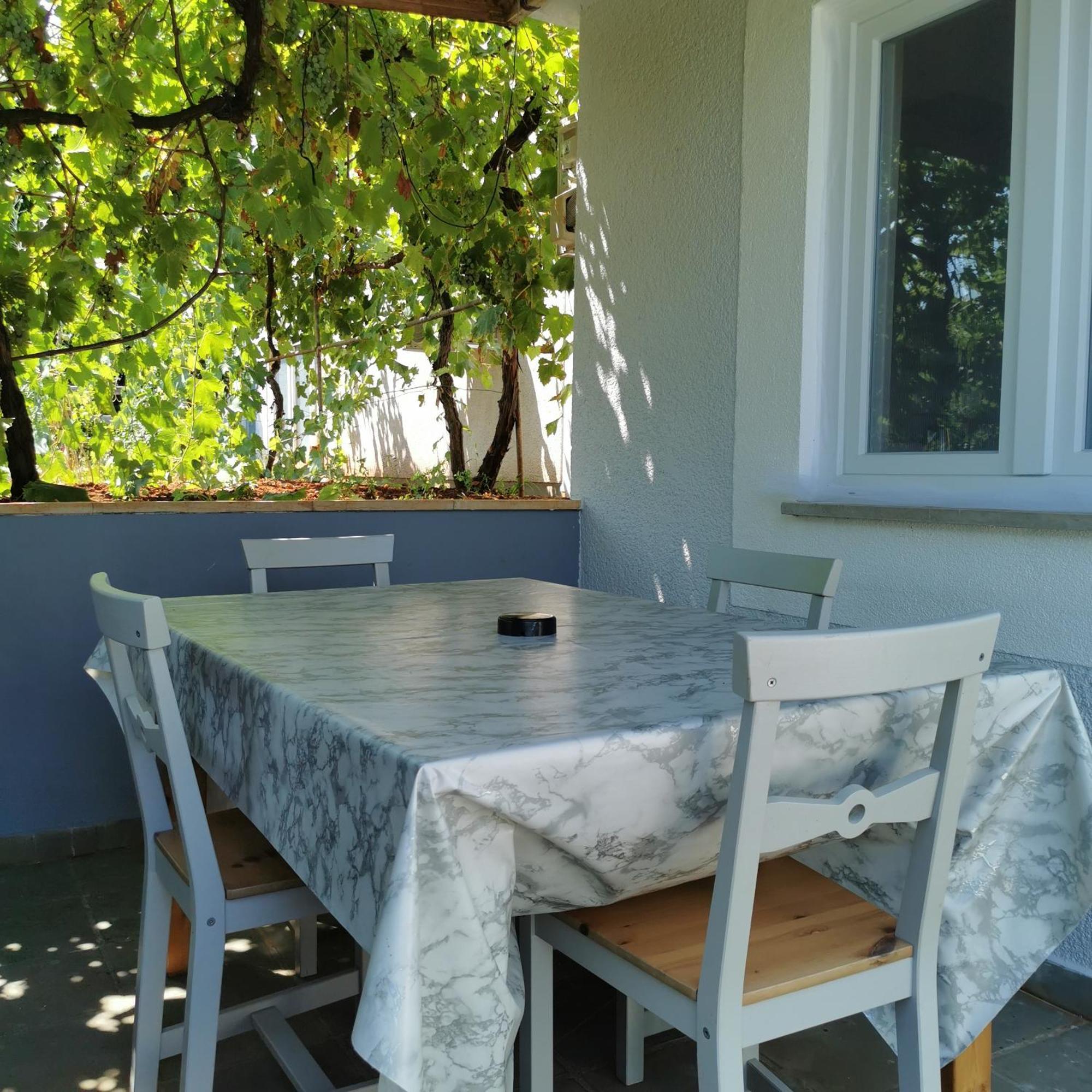 Casa Blanca Apartment Umag Bilik gambar